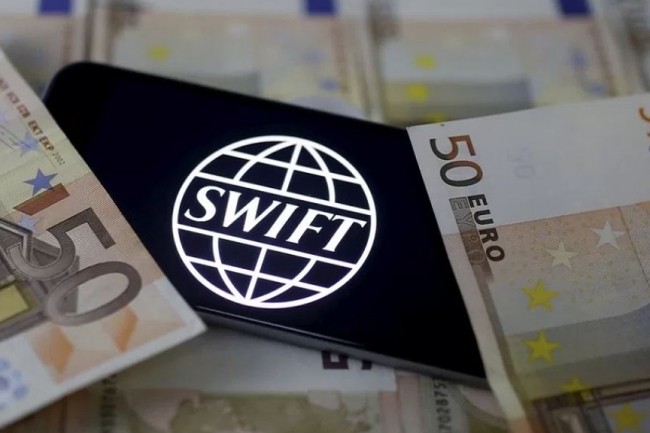Transforming Global Financial Transactions with iorys and SWIFT 1